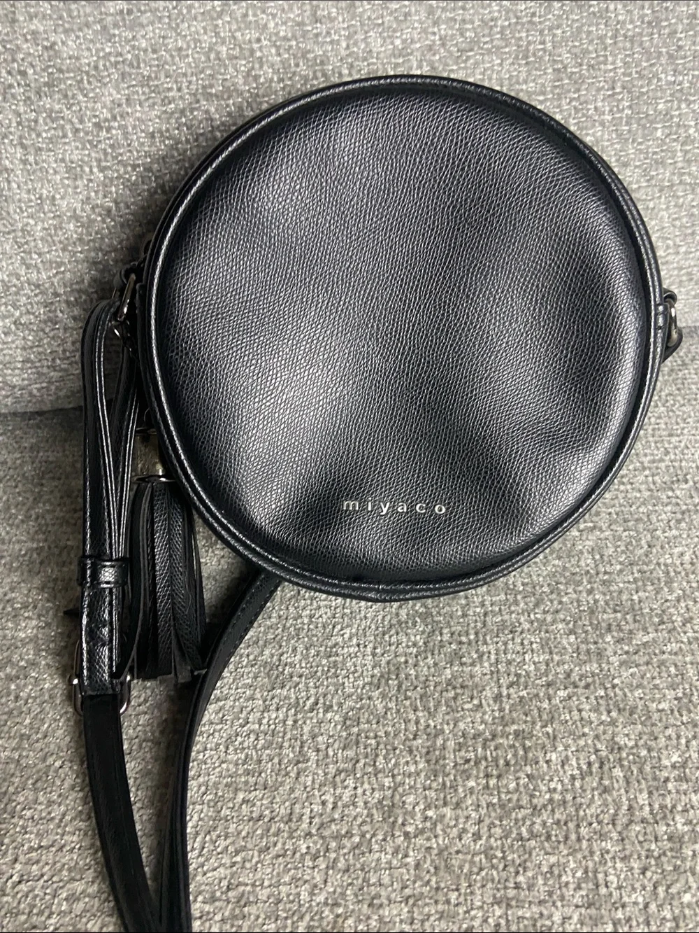 Miyaco compact black